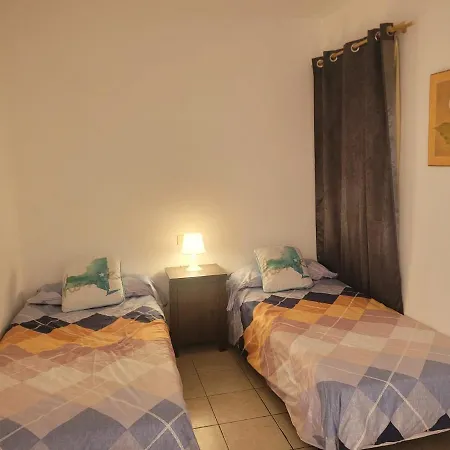 Funcional En Residencial Con Piscina En Inmejorable Ubicacion En Centro De La Isla Apartmán *