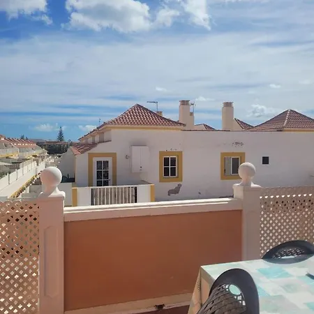 Funcional En Residencial Con Piscina En Inmejorable Ubicacion En Centro De La Isla アパート カレタ・デ・フステ