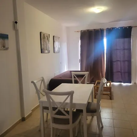 Funcional En Residencial Con Piscina En Inmejorable Ubicacion En Centro De La Isla Διαμέρισμα